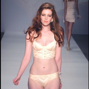 Hunkemoller – Amsterdam International Fashion Week S/S 2011 Hunkemoller – Amsterdam International Fashion Week S/S 2011