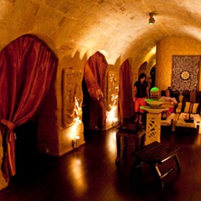 A pure moment of well-being in a historic Parisian place A pure moment of well-being in a historic Parisian place