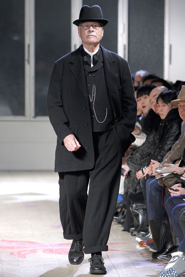 Yohji Yamamoto - Automne Hiver 2011-2012