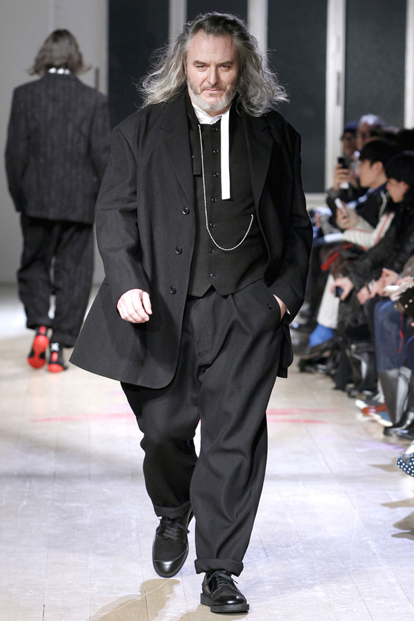 Yohji Yamamoto - Automne Hiver 2011-2012