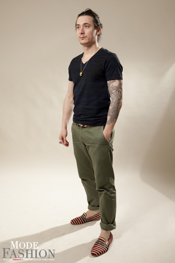 Shooting tous en pantalon chino by En Mode Fashion