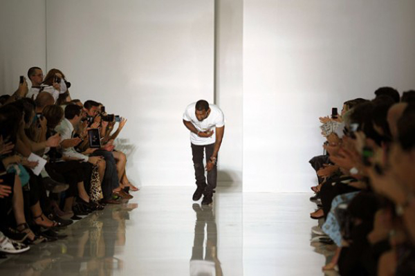 Kanye WEST - Fashion Week Paris